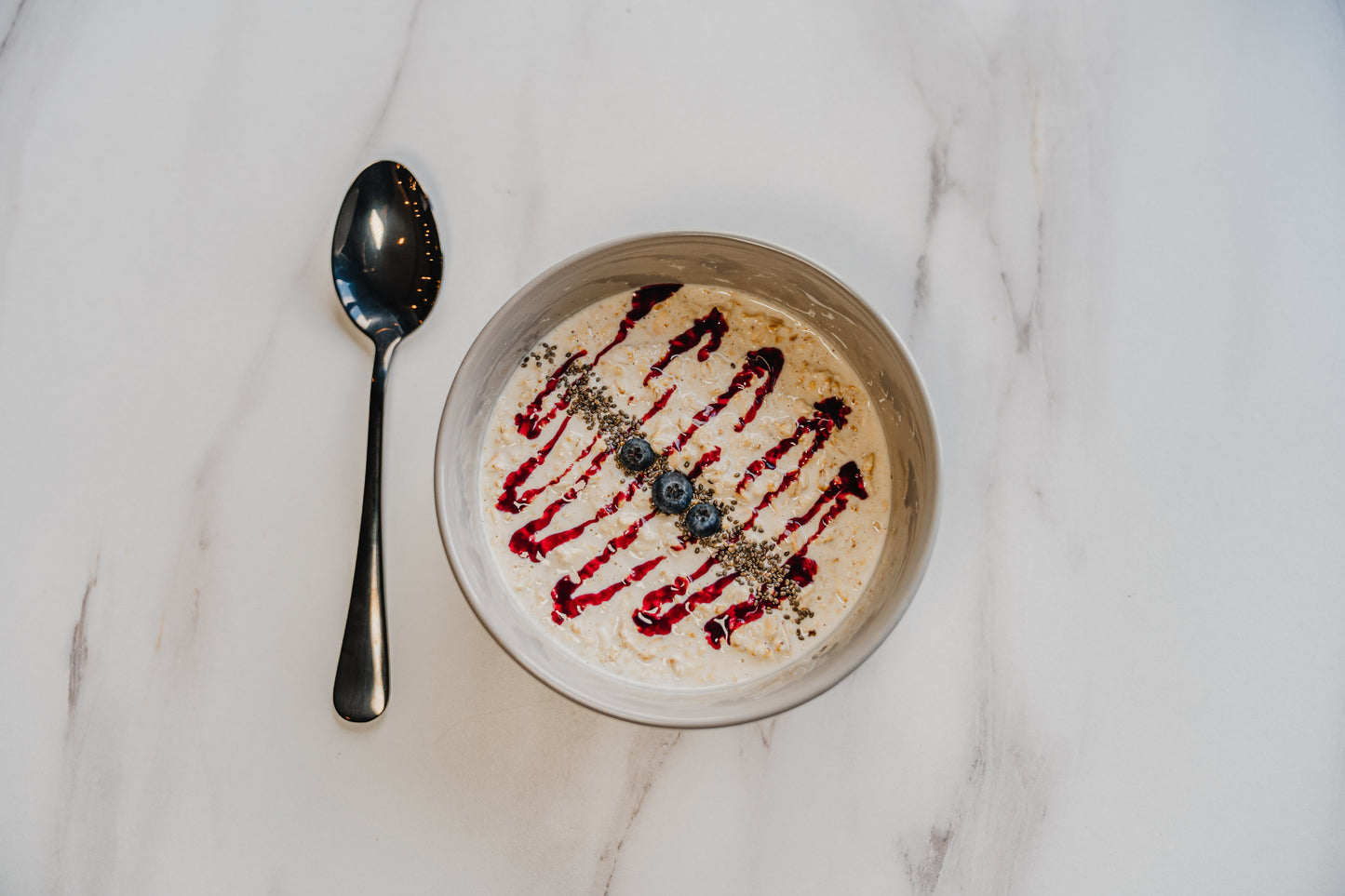 Banana & Blueberry Overnight Oats F1