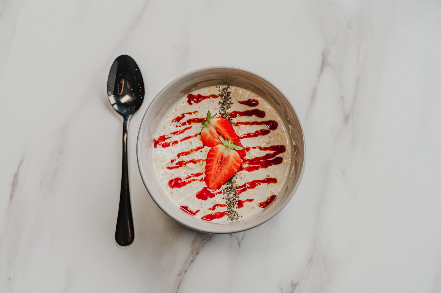 Strawberry Overnight Oats M2